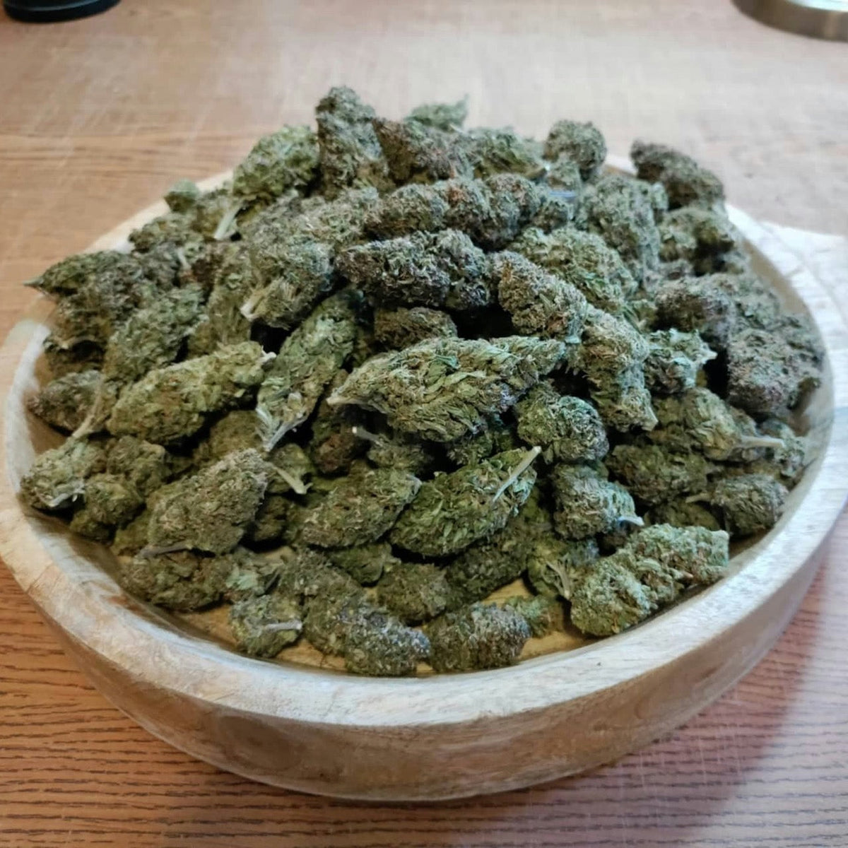 Cannabis Geruch neutralisieren zuhause mit Haushaltsmethoden